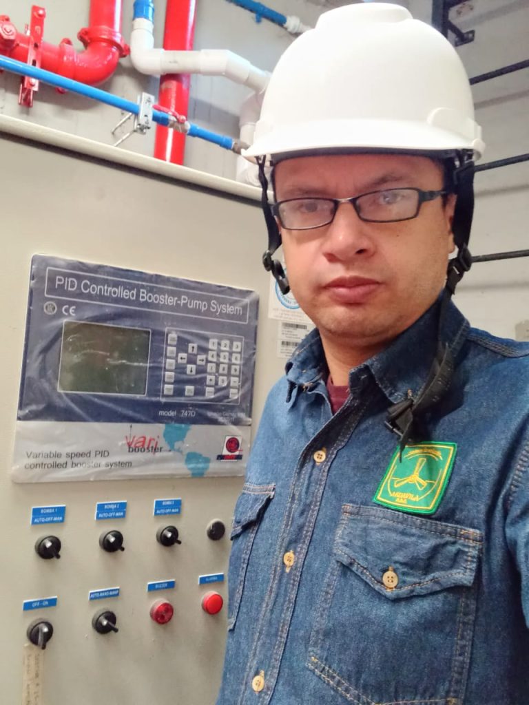 AKUAVILA SAS, es una empresa experta en la automatización de tableros eléctricos para sistemas de bombeo en el cual se realiza la revisión, suministro e instalación y fabricación de tableros eléctricos industriales y accesorios como (arranque directo, estrella triángulo, arrancadores directos, alternadores, contactores, logos eléctricos, venta de accesorios, etc.). también realizamos diseño de tableros eléctricos para plantas industriales. Nuestros servicios de automatización eléctrica en Bogotá, Cali, Medellín, etc. Contamos con técnicos expertos que realizan los procesos de instalación, revisión y/o mantenimiento de tableros eléctricos para sistemas de bombeo, garantizando la calidad y otorgando garantía en los productos y servicios instalados. Realizamos integración de tableros eléctricos industriales y tableros de control eléctrico en Colombia. La automatización de tableros eléctricos se realiza en el taller para mayor seguridad de los clientes.